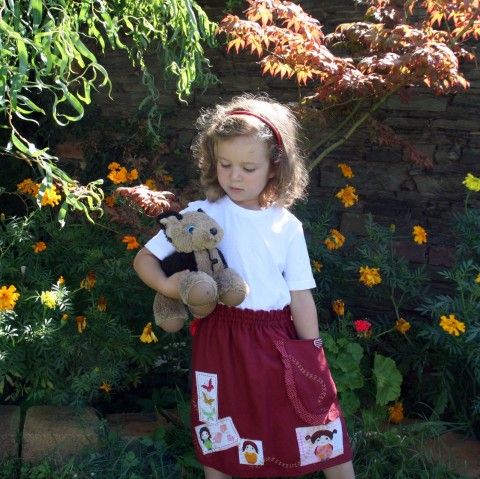 Suknička s velkou kapsou... holčička holčičí bavlna školka vyšívání sukně len dětské aplikace originál kapsa škola 